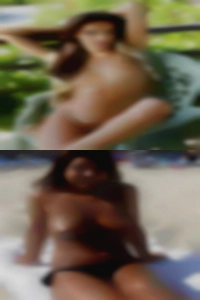 Porno Star w/ big older Boobs.